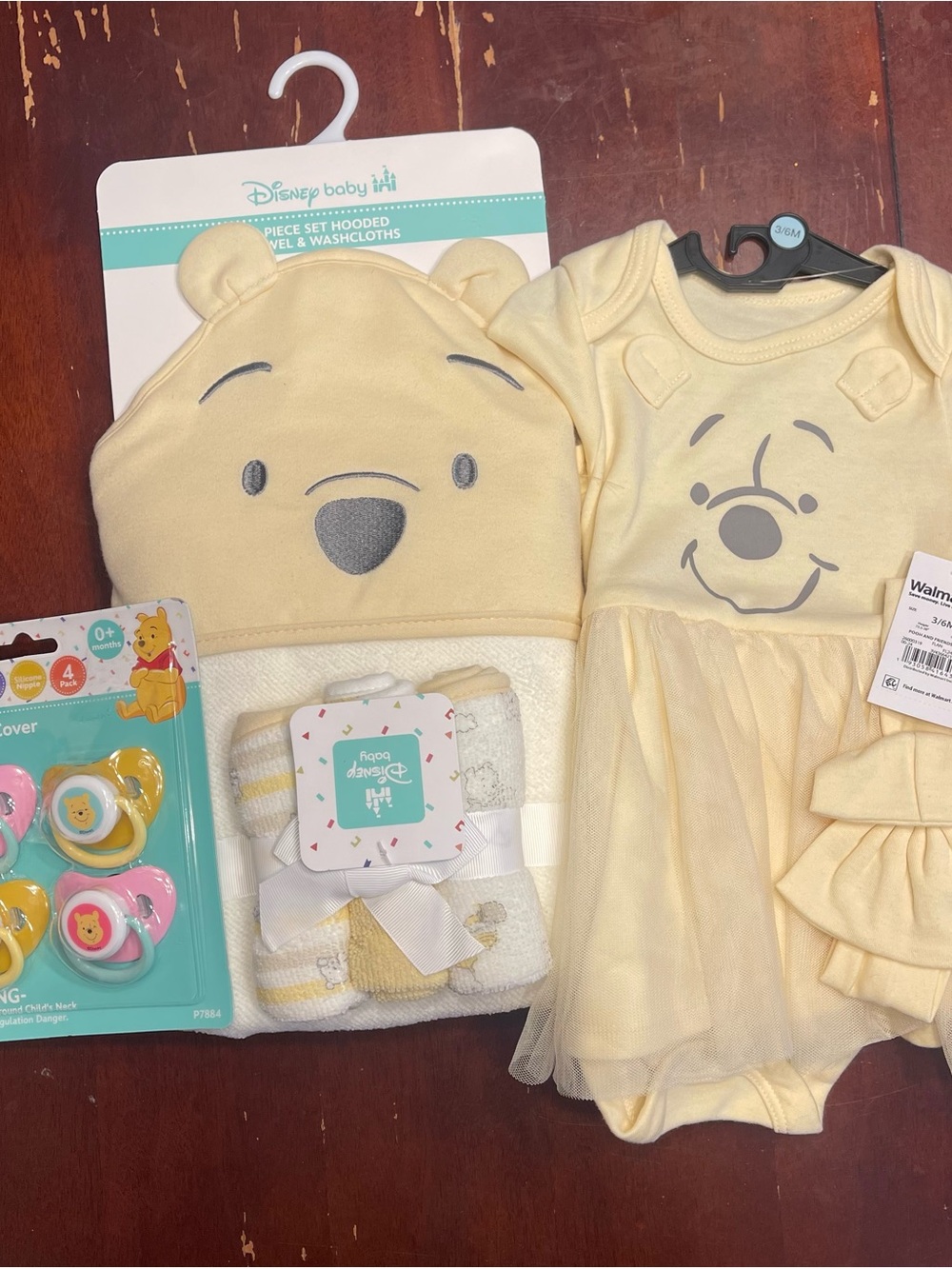 Disney Baby Yellow Winnie the Pooh Hooded Towel & Tutu Bodysuit Gift Set